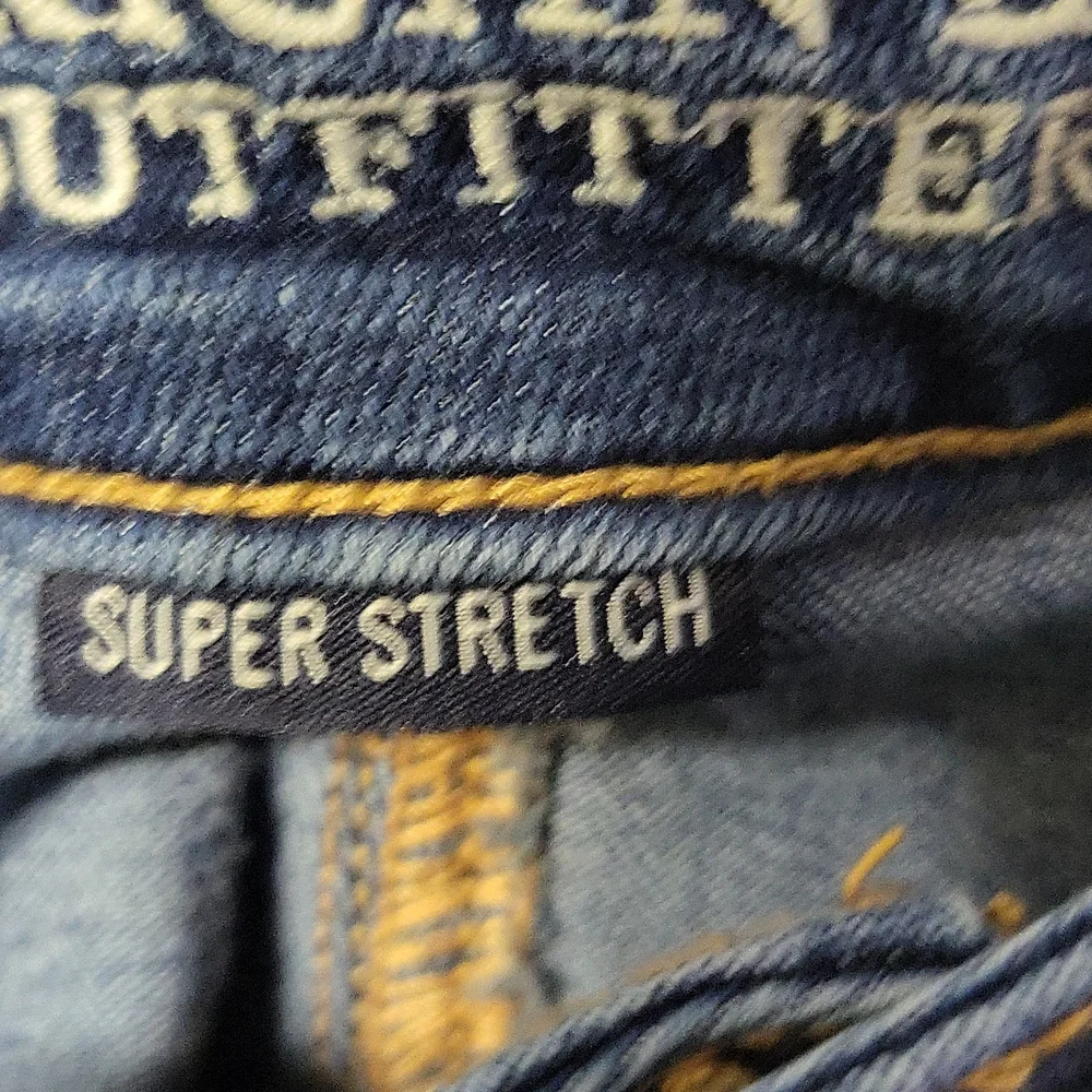 AMERICAN EAGLE OUTFITTERS JEGGING SZ 4 LIKE NEW - Picture 4 of 10